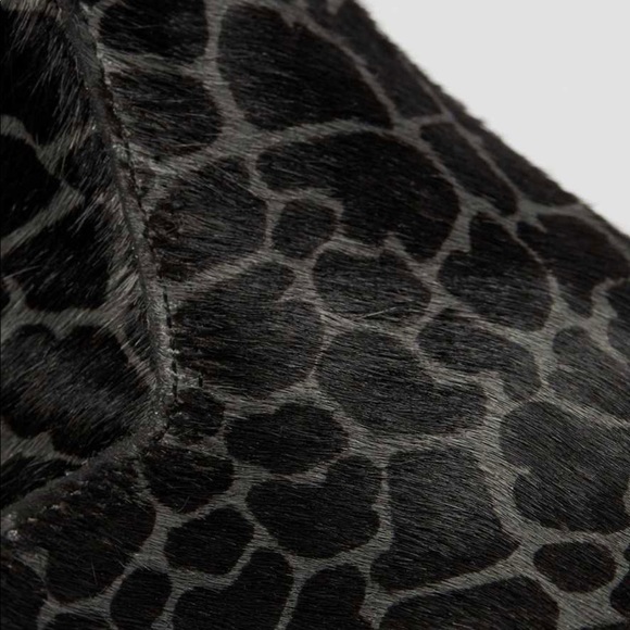 Dr MARTENS FLORA HAIR ON Black Grey Boot Size:7 - Picture 9 of 11